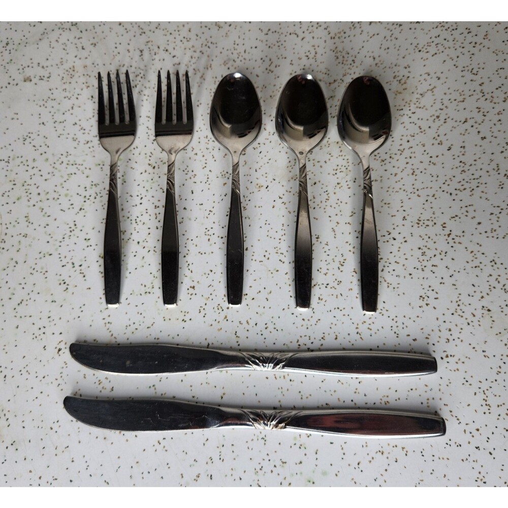 7 International Supreme SWIRL Flatware Stainless Spoons, Forks, & Knives USA